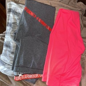 3 pair of UA leggings